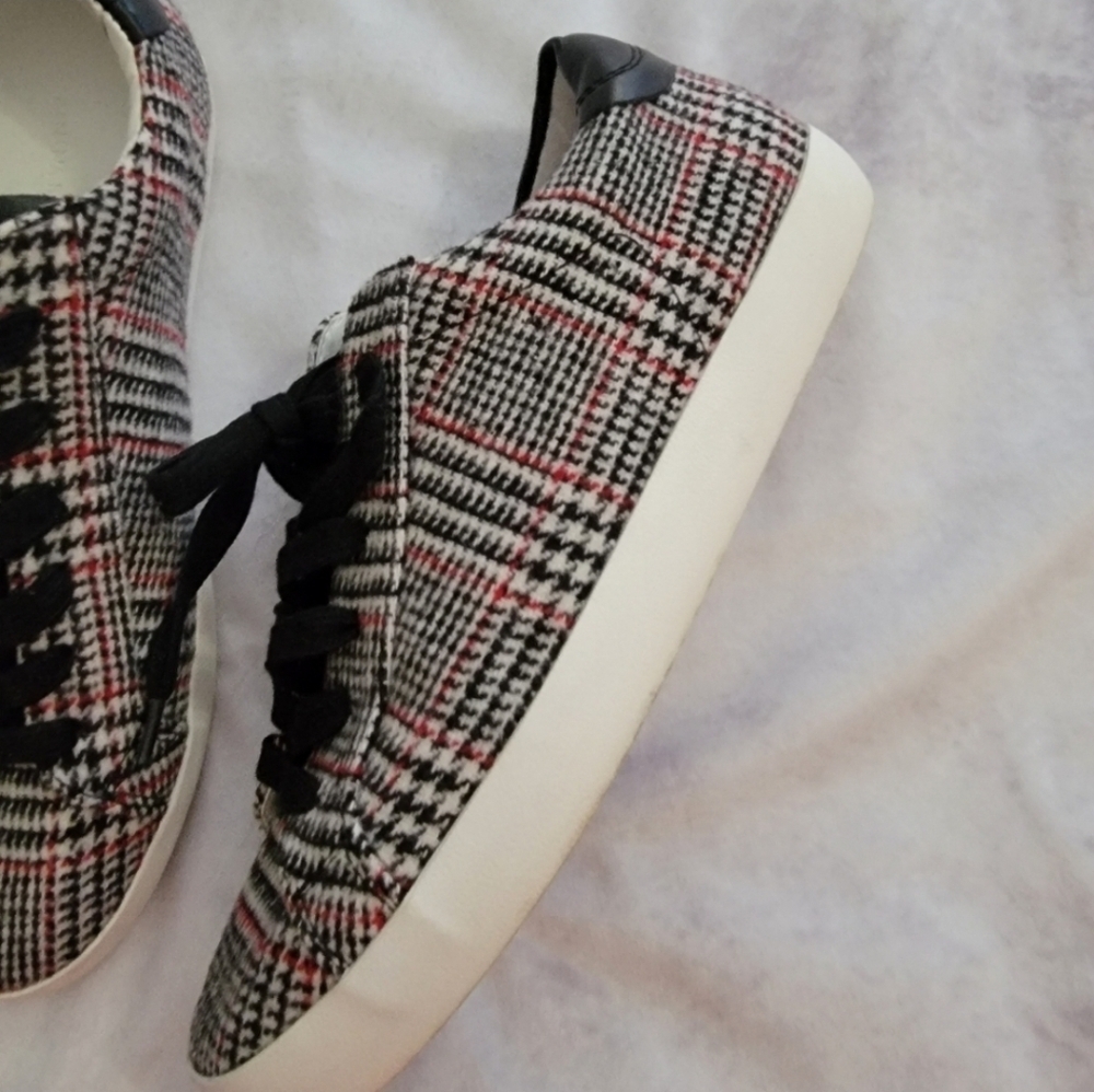 Bannana Republic Red and Black Plaid Shoes - Picture 7 of 13
